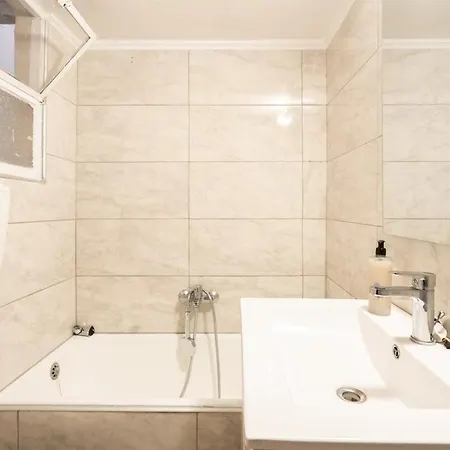 Thission Apartment *